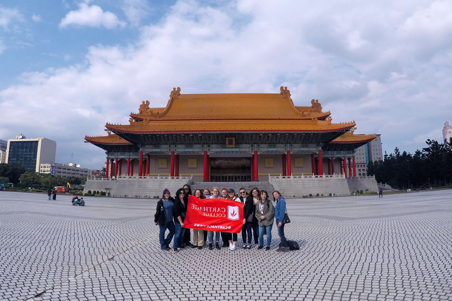 <a href='http://htlnqg.sweetsabrina.net'>全球十大赌钱排行app</a>的学生在中国学习.